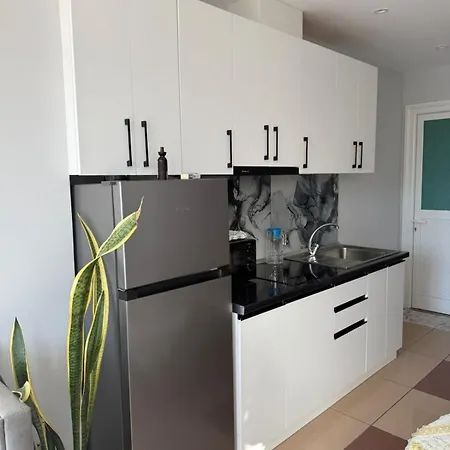 Andi House Vlorë